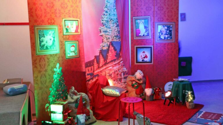 „Warten auf das Christkind“ in einem Kindergarten in der Kölner Südstadt